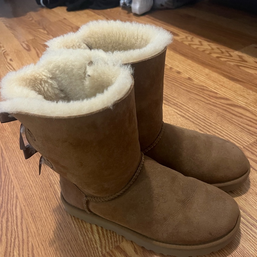 Bailey Bow Uggs